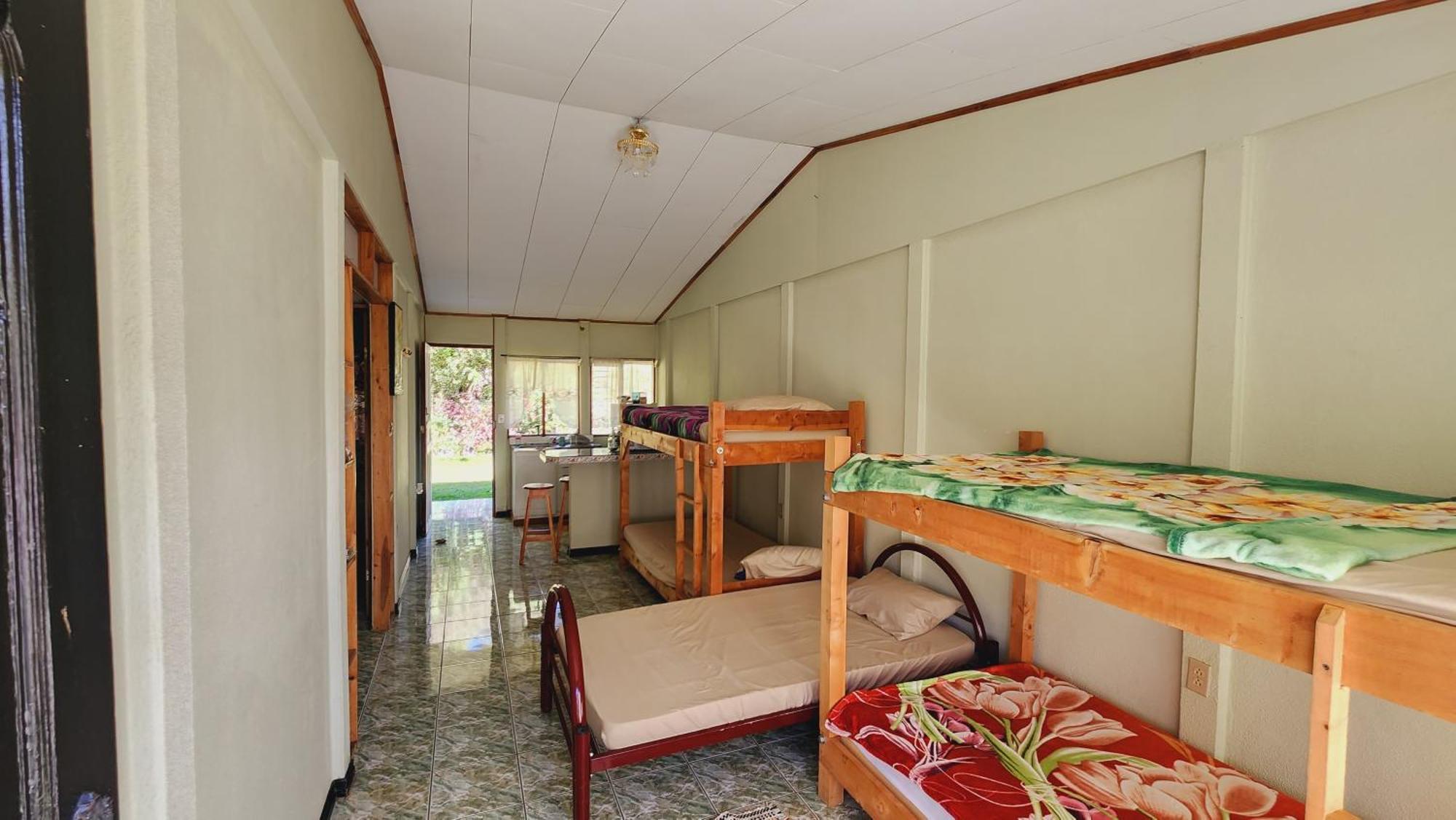 Hospedajes Richie Eco Camp Providencia Exterior photo